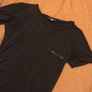 Gray tee with zipper pocket